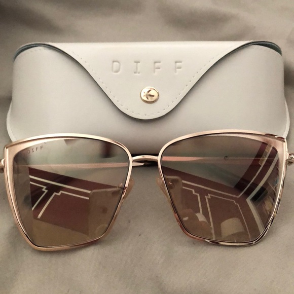 Diff Eyewear Accessories - Cat Eye DIFF gold and hash brown Sunglasses Diff Eyewear Accessories - Cat Eye DIFF gold and hash brown Sunglasses